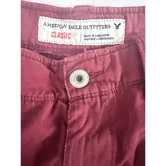 American Eagle Outfitters Classic Cargo Shorts Men Size 32 Red Cotton Outdoors - Picture 3 of 8